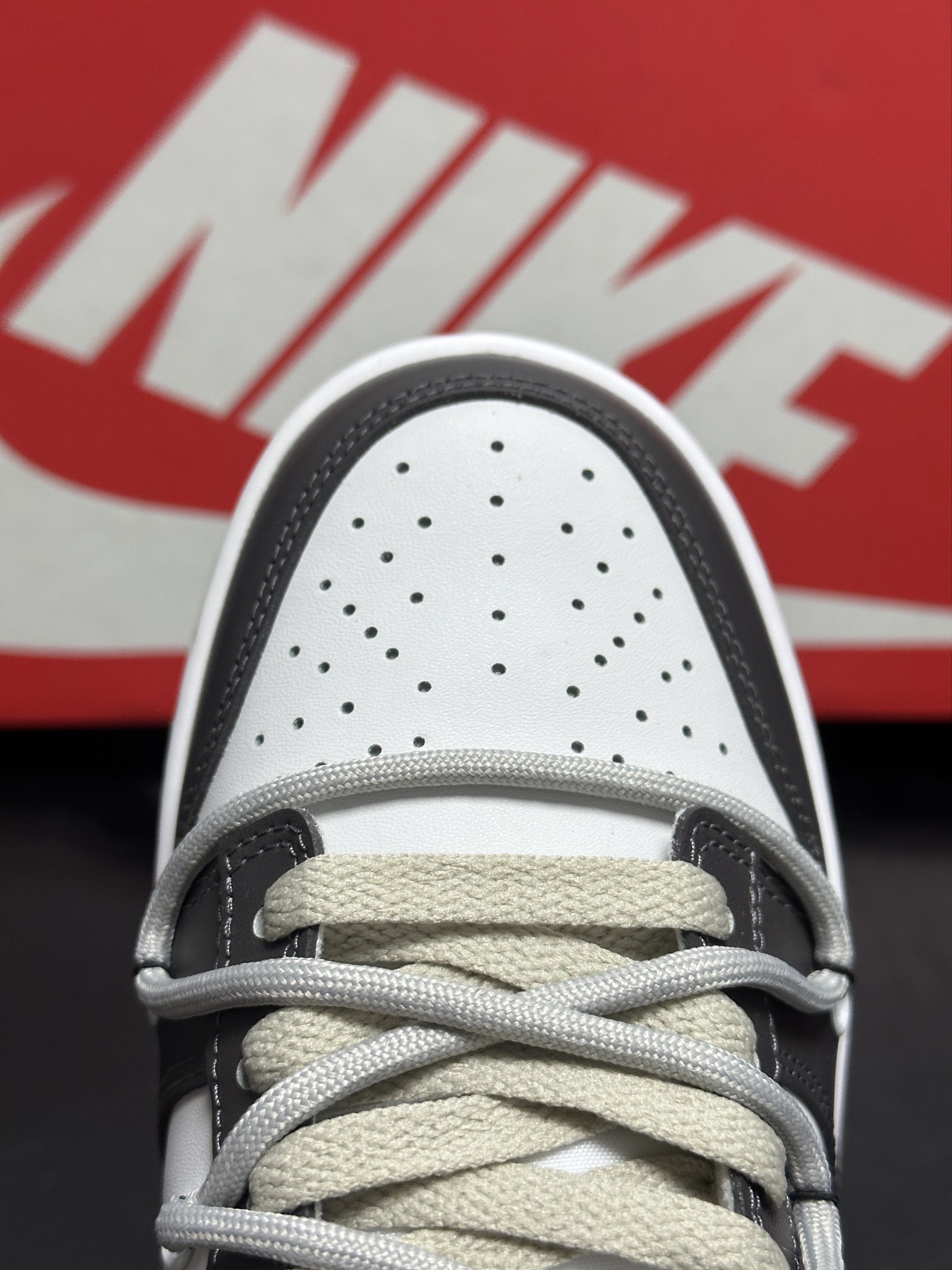 Nike Board Shoes L
