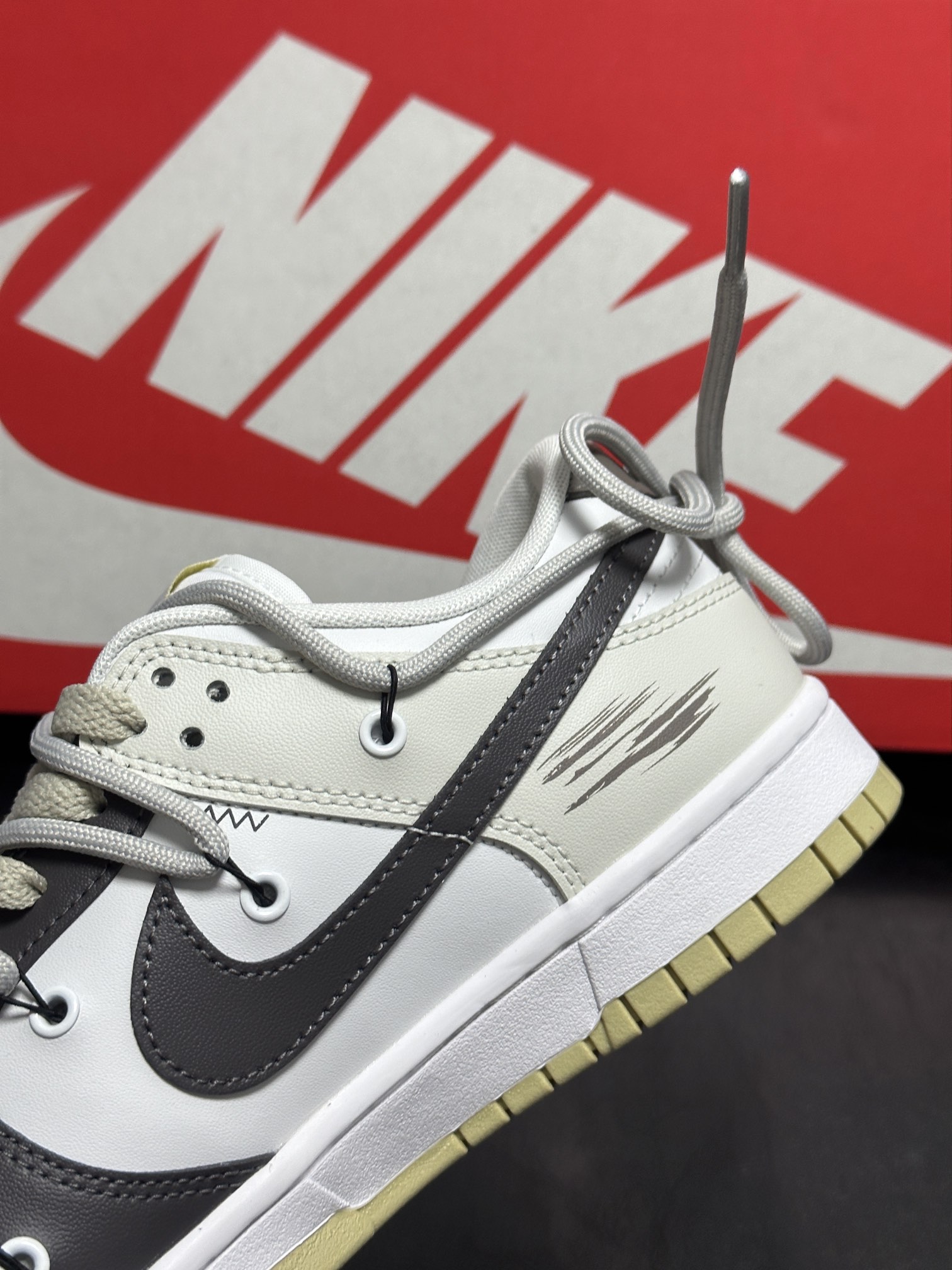 Nike Board Shoes L