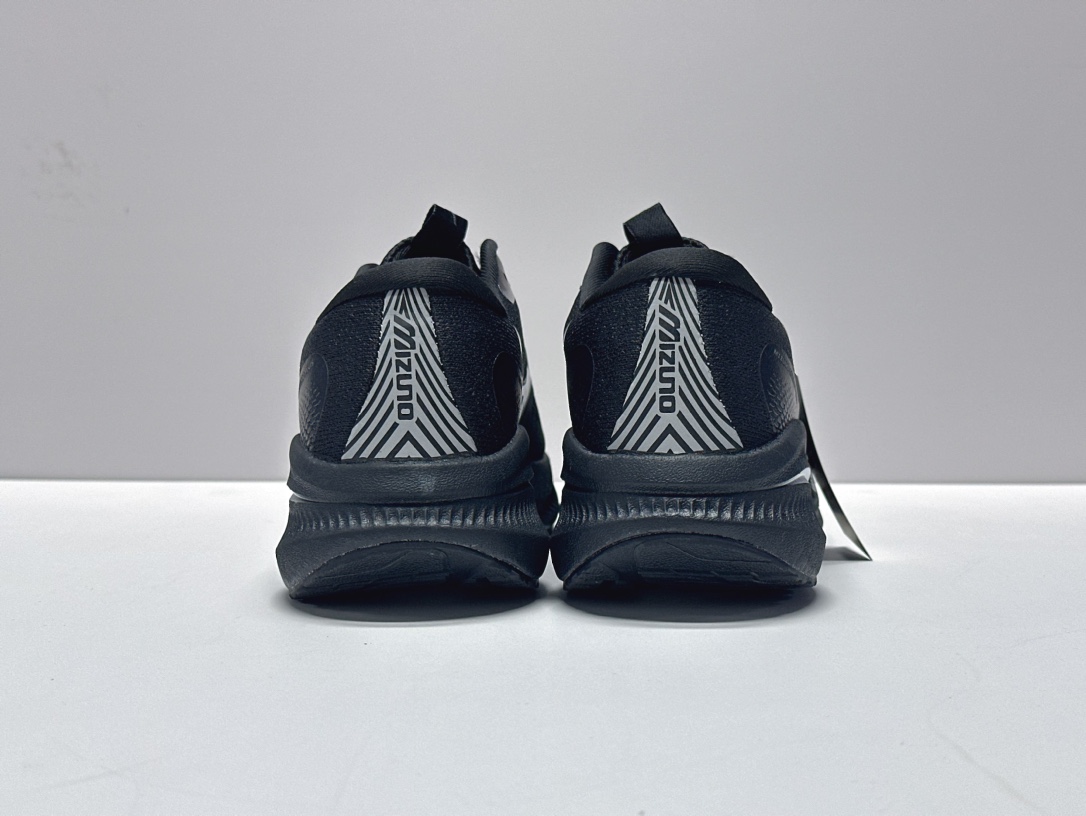 Basic Shoes M-l-s