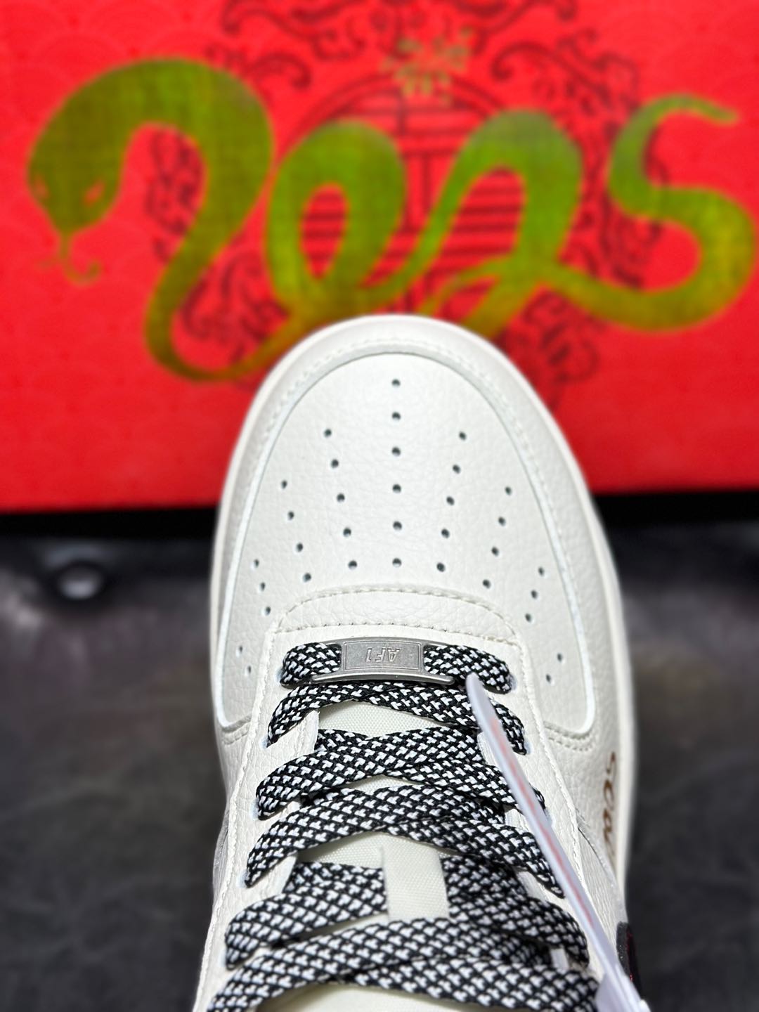 Couple Basic Shoes