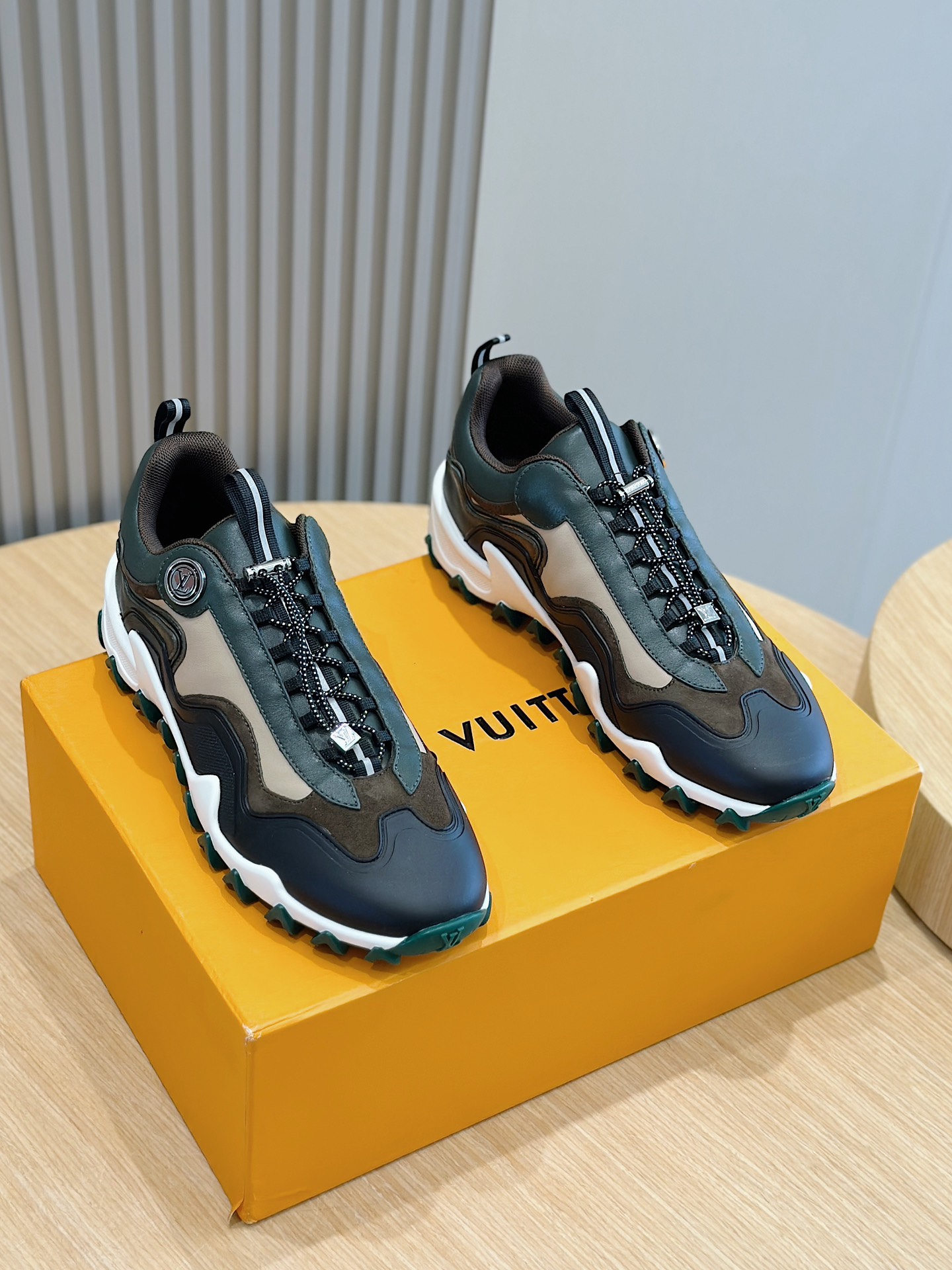 Louis Vuitton Male Running Shoes M-l-s