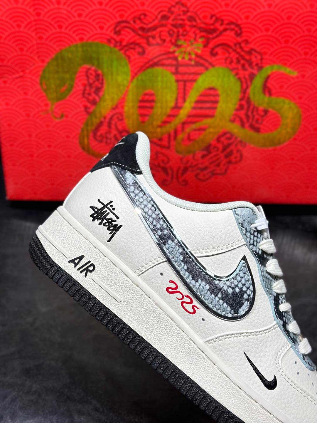 Couple Basic Shoes