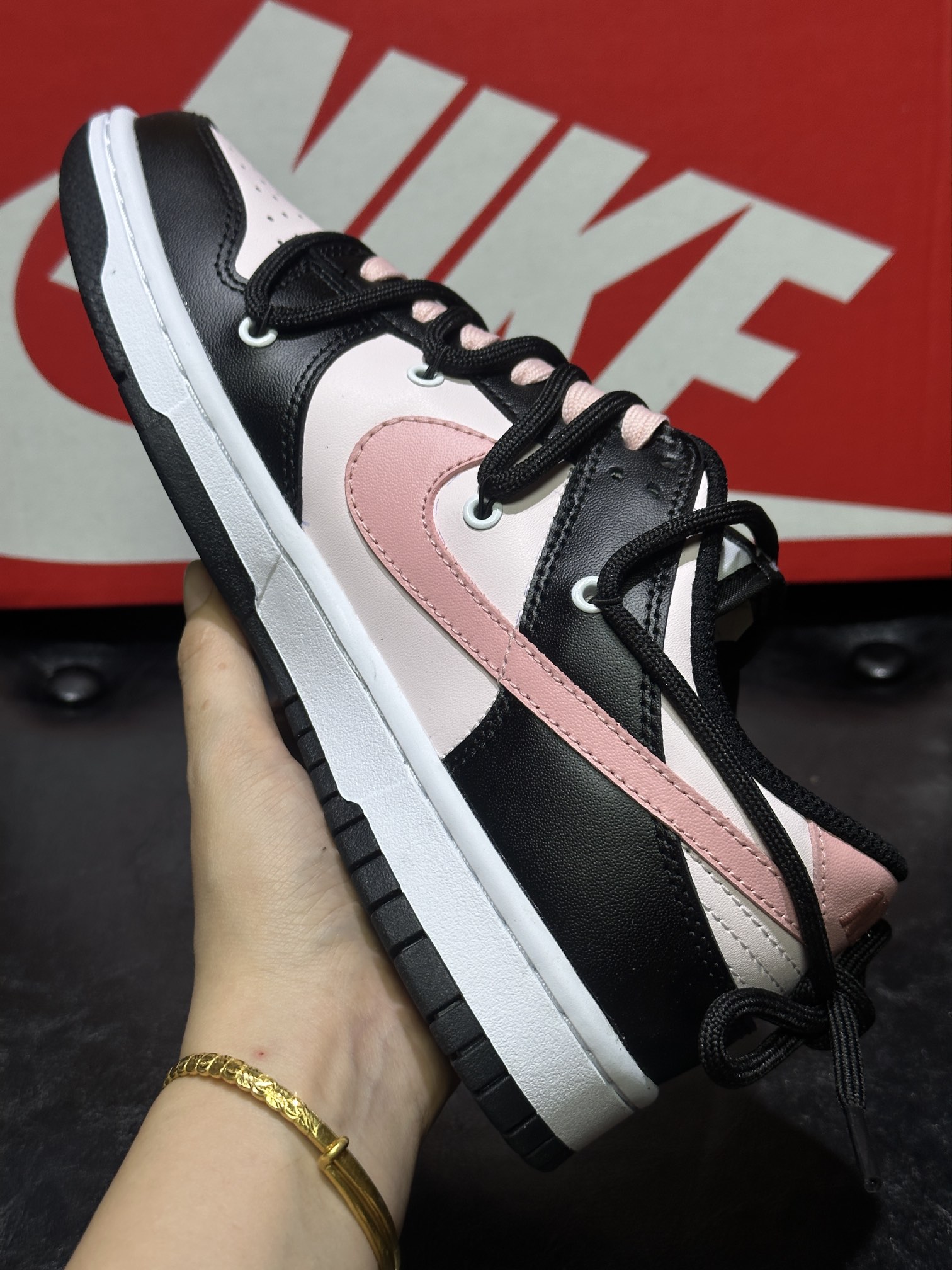 Nike Basic Shoes Black L