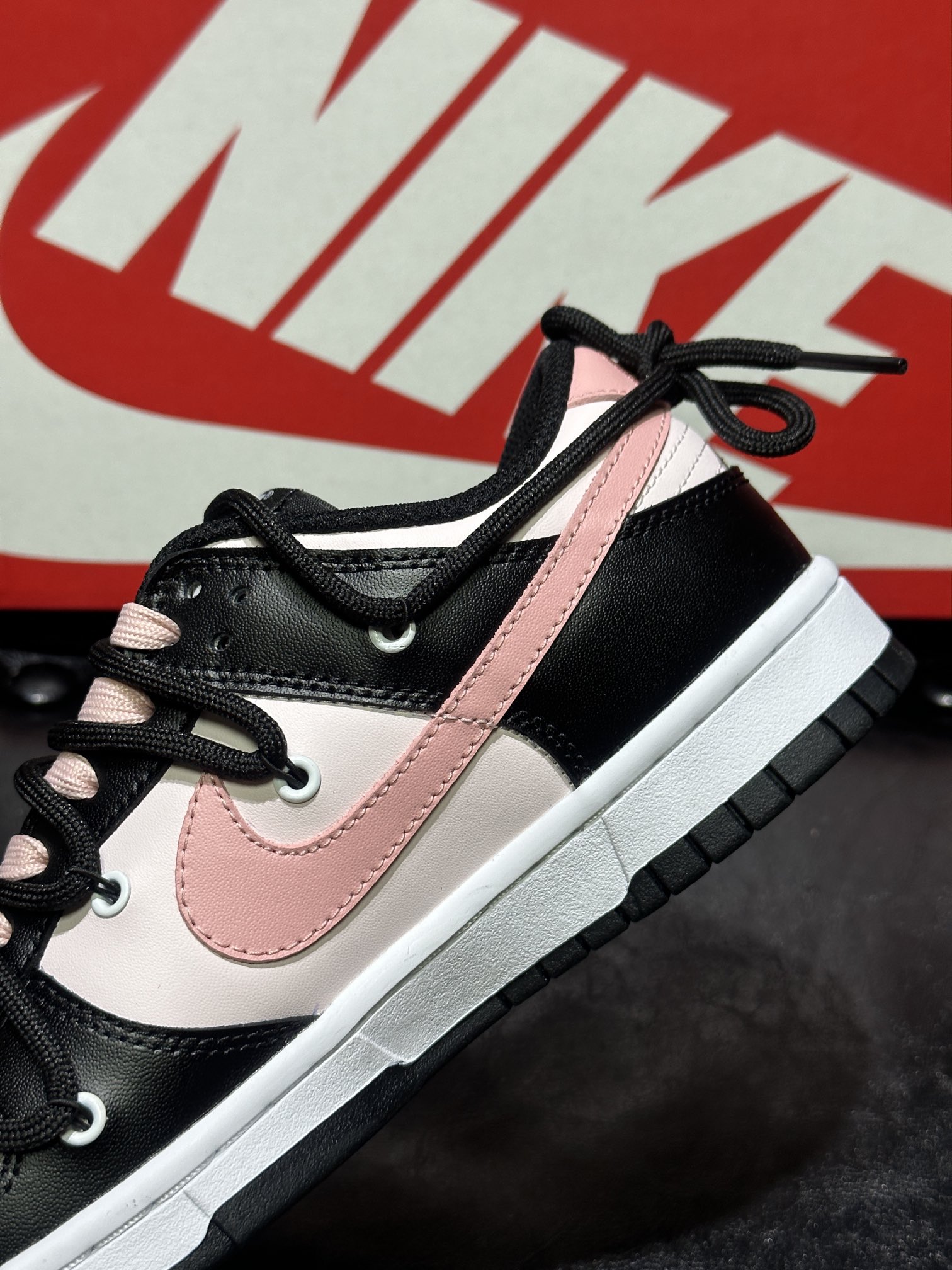 Nike Basic Shoes Black L