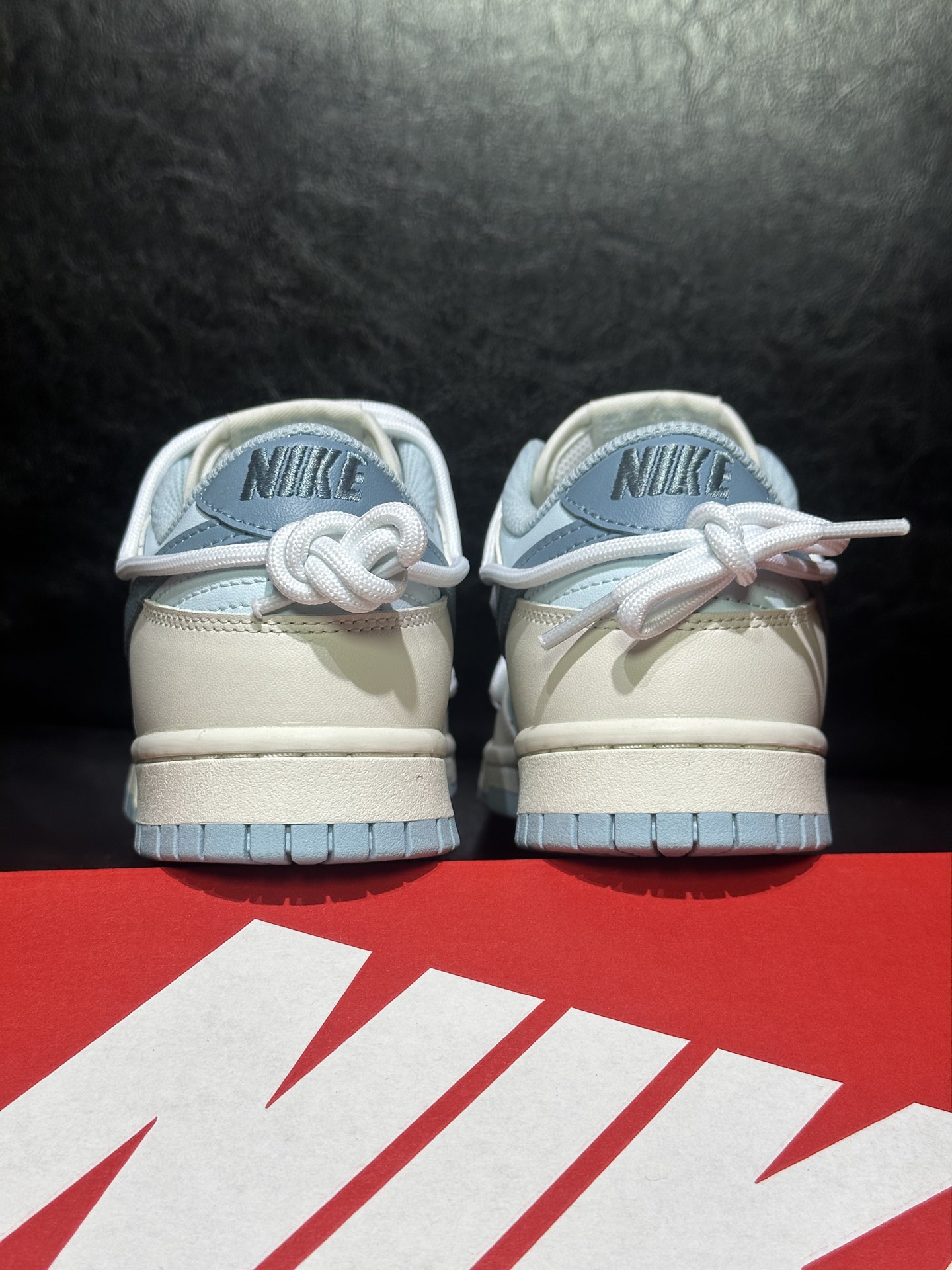 Nike Basic Shoes Blue L