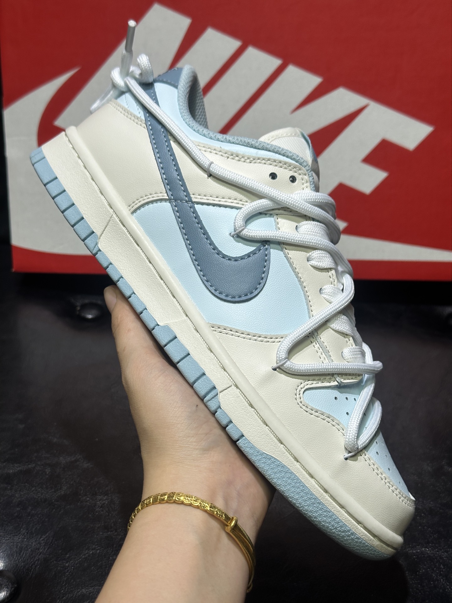 Nike Basic Shoes Blue L