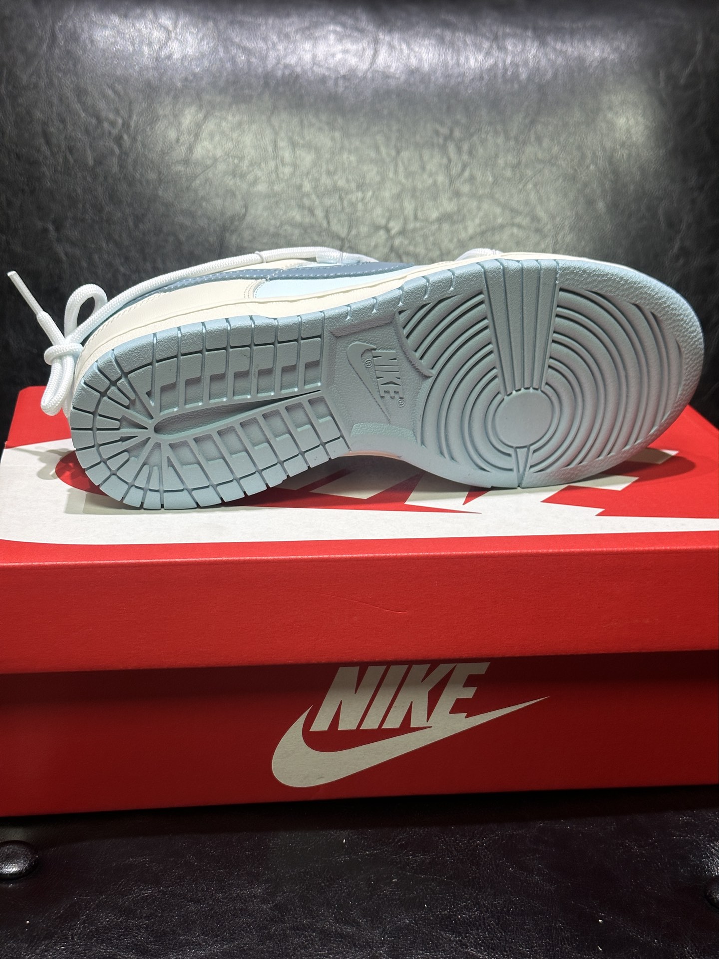 Nike Basic Shoes Blue L