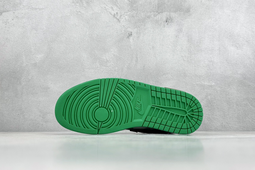 Jordan Nike Basic Shoes L