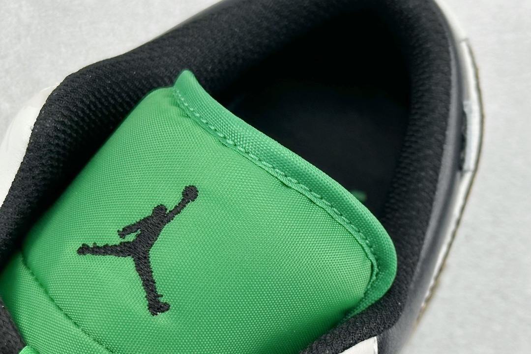 Jordan Nike Basic Shoes L