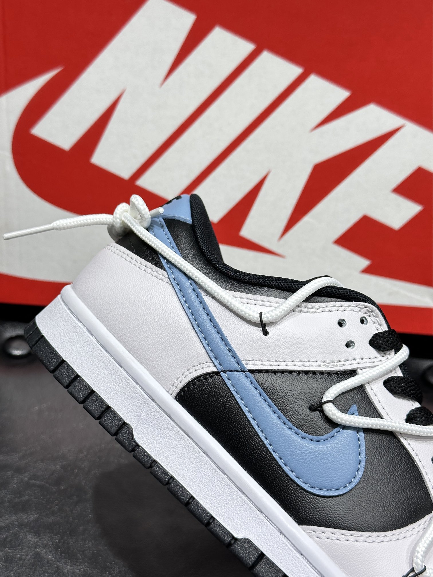 Nike Board Shoes L