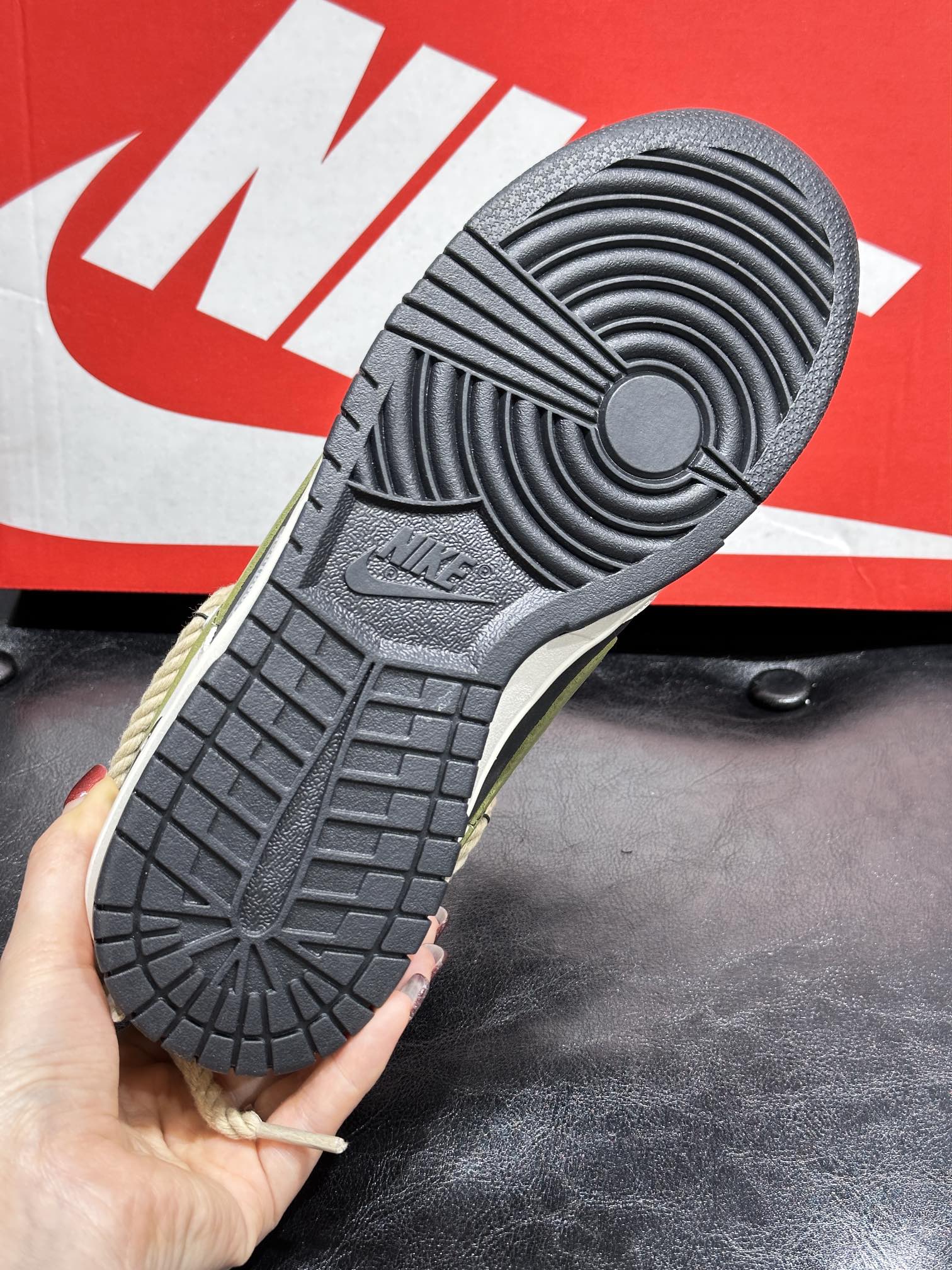 Nike Board Shoes L