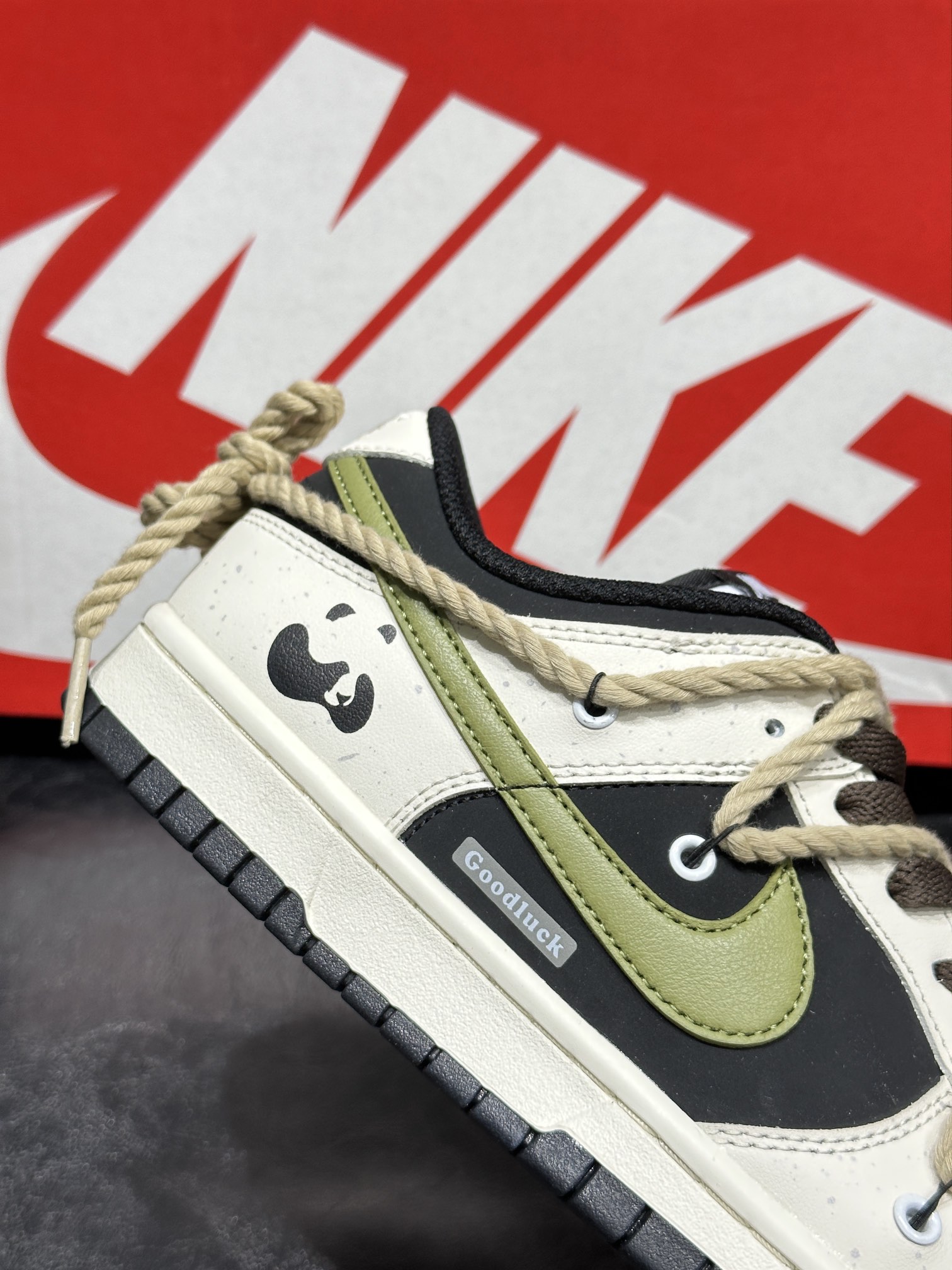 Nike Board Shoes L
