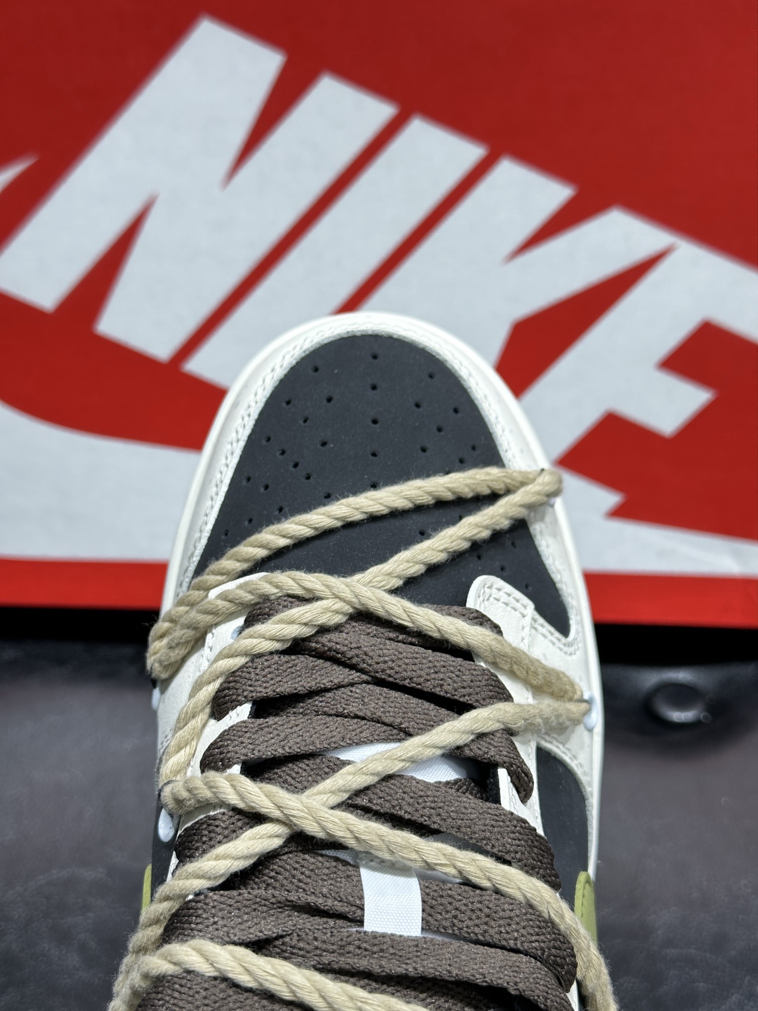 Nike Board Shoes L
