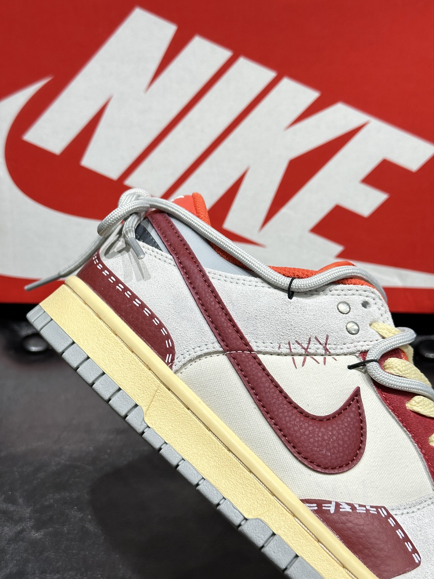 Nike Male Board Shoes L