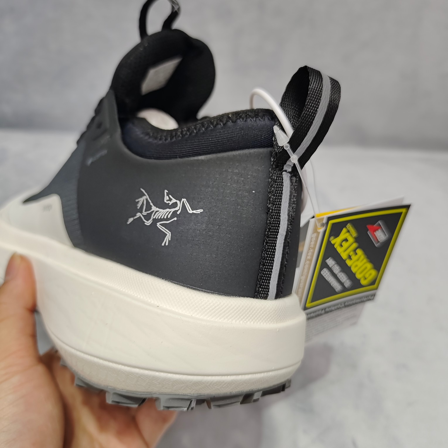 Arcteryx Male Basic Shoes White Breathable M-l-s