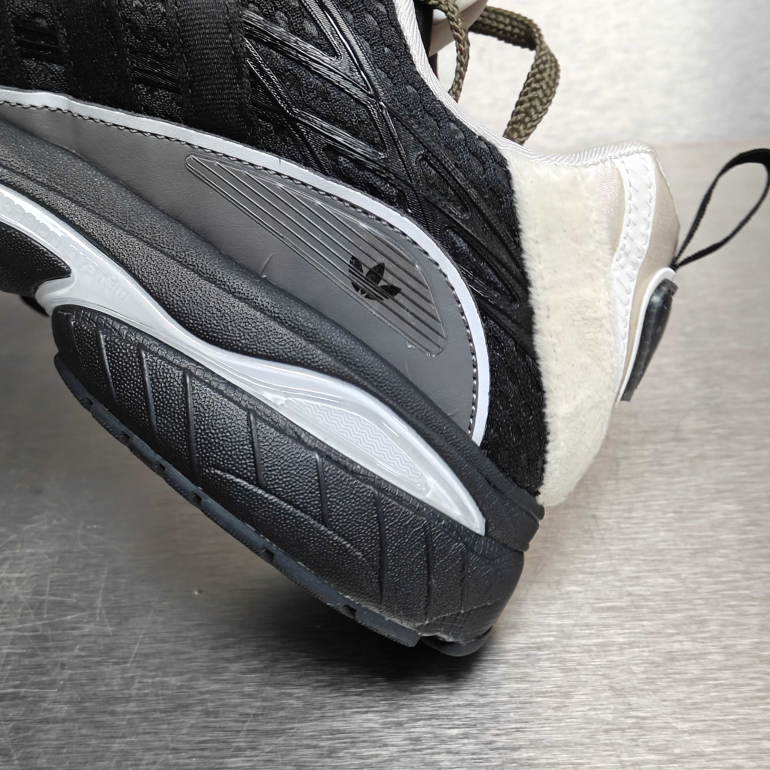 Adidas Male Sneakers M-l-s
