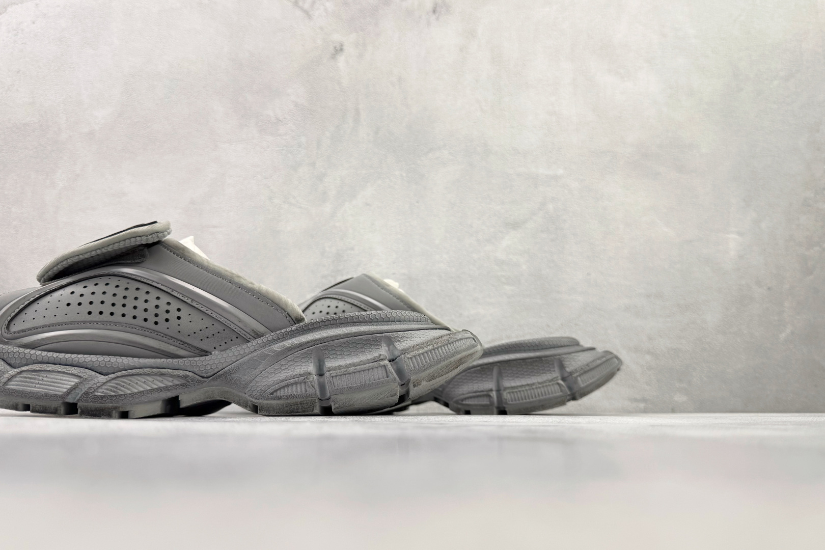 Balenciaga Basic Shoes Mesh Gray L-s-xl