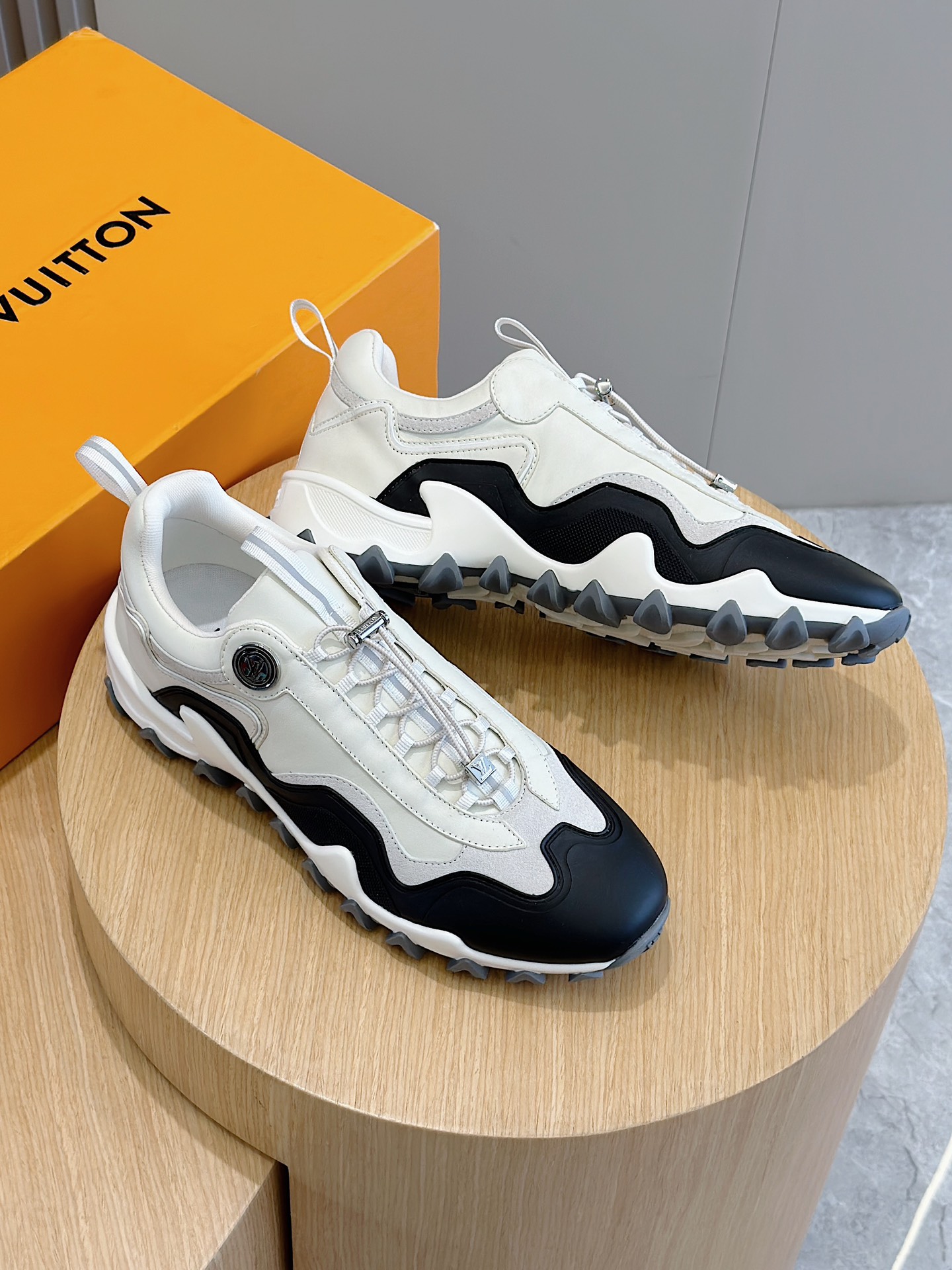 Louis Vuitton Male Running Shoes M-l-s