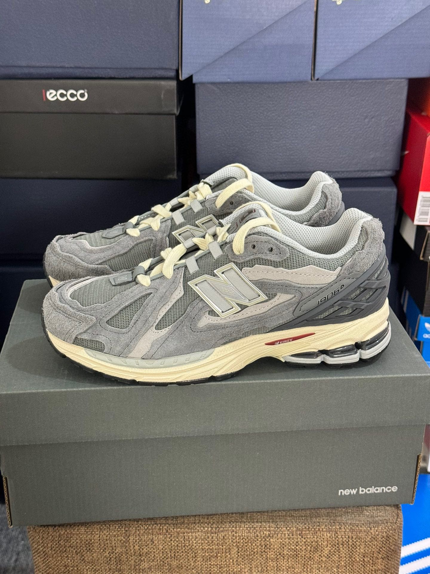 Basic Shoes