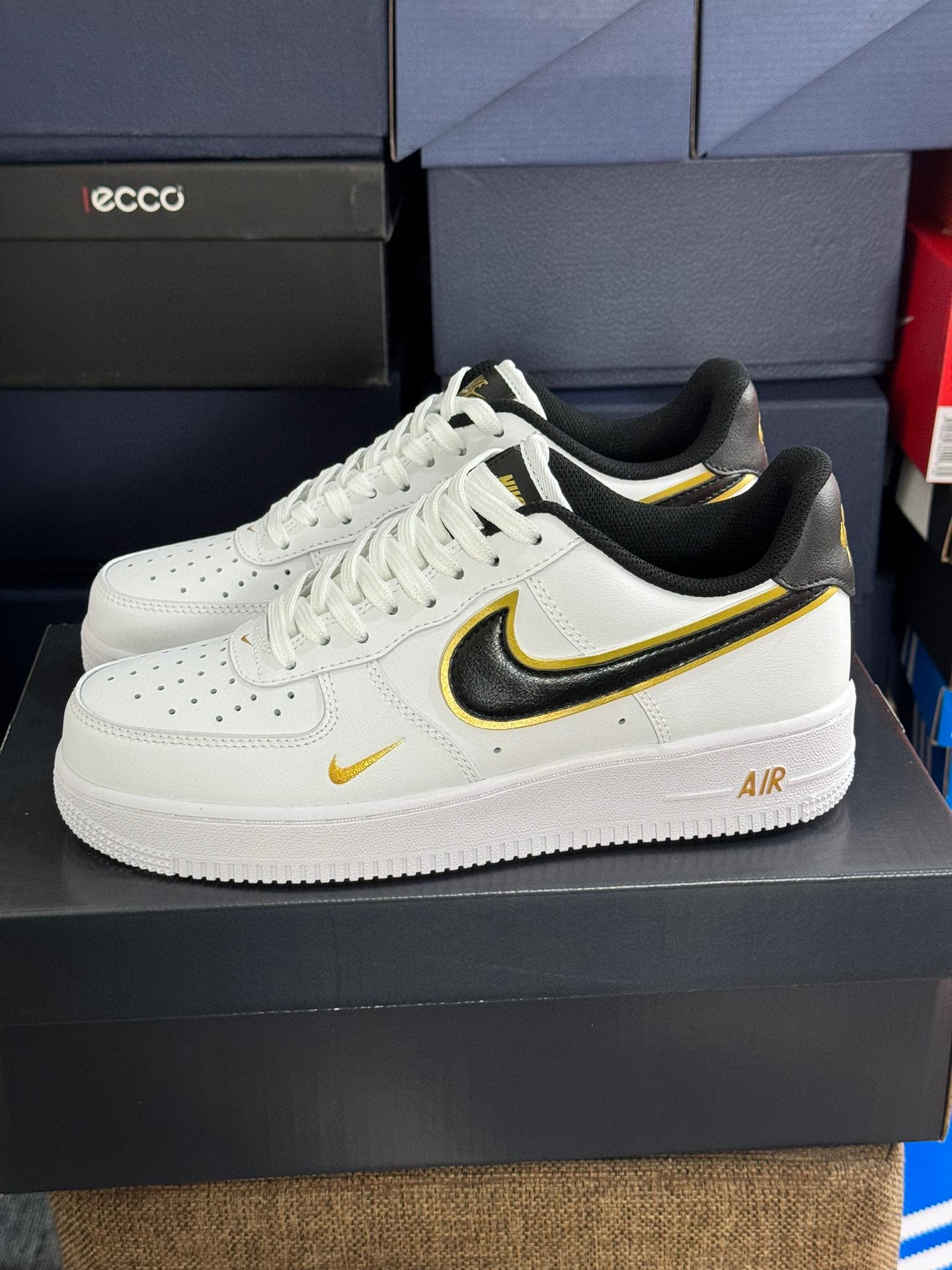 Basic Shoes