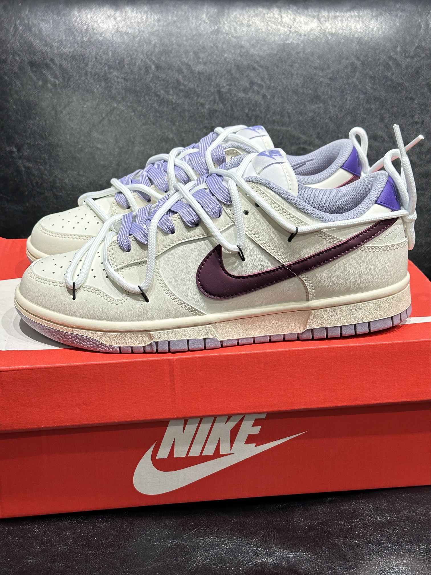 Nike Female Board Shoes L