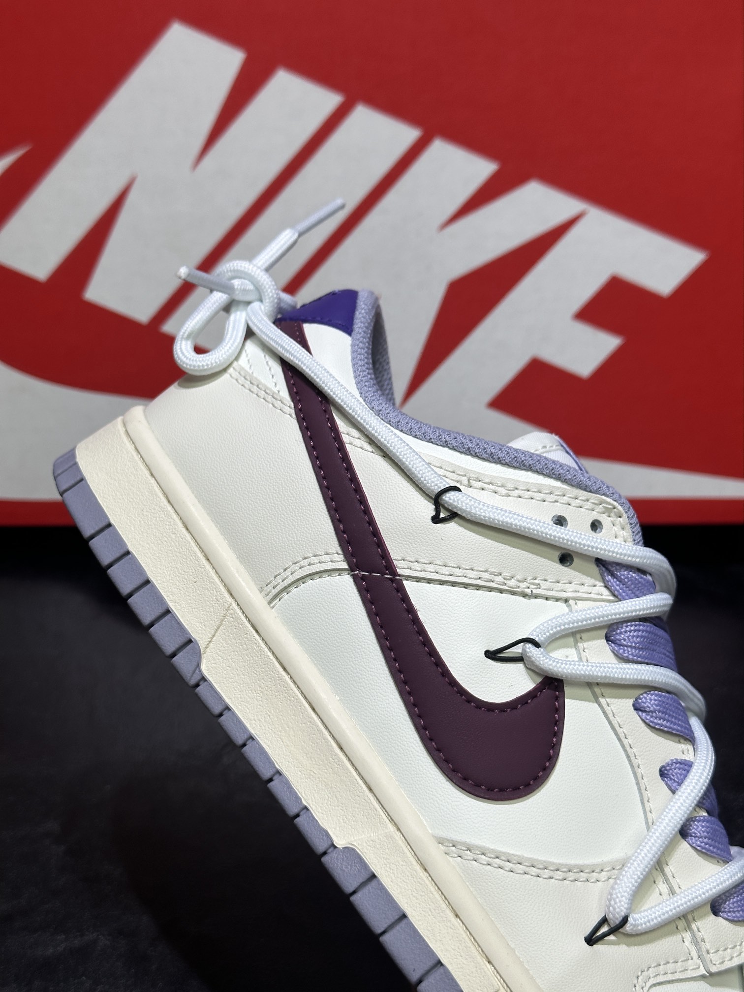 Nike Female Board Shoes L