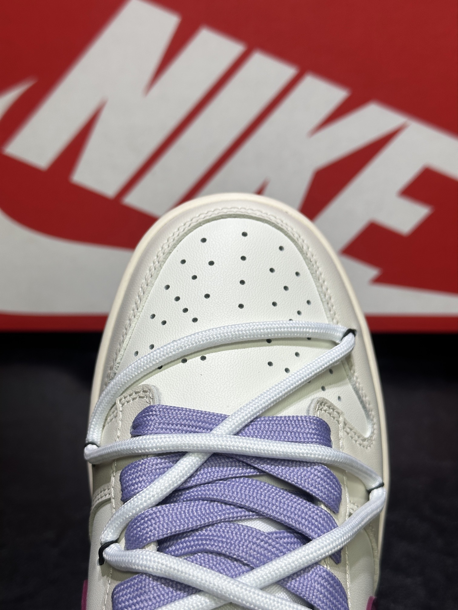Nike Female Board Shoes L