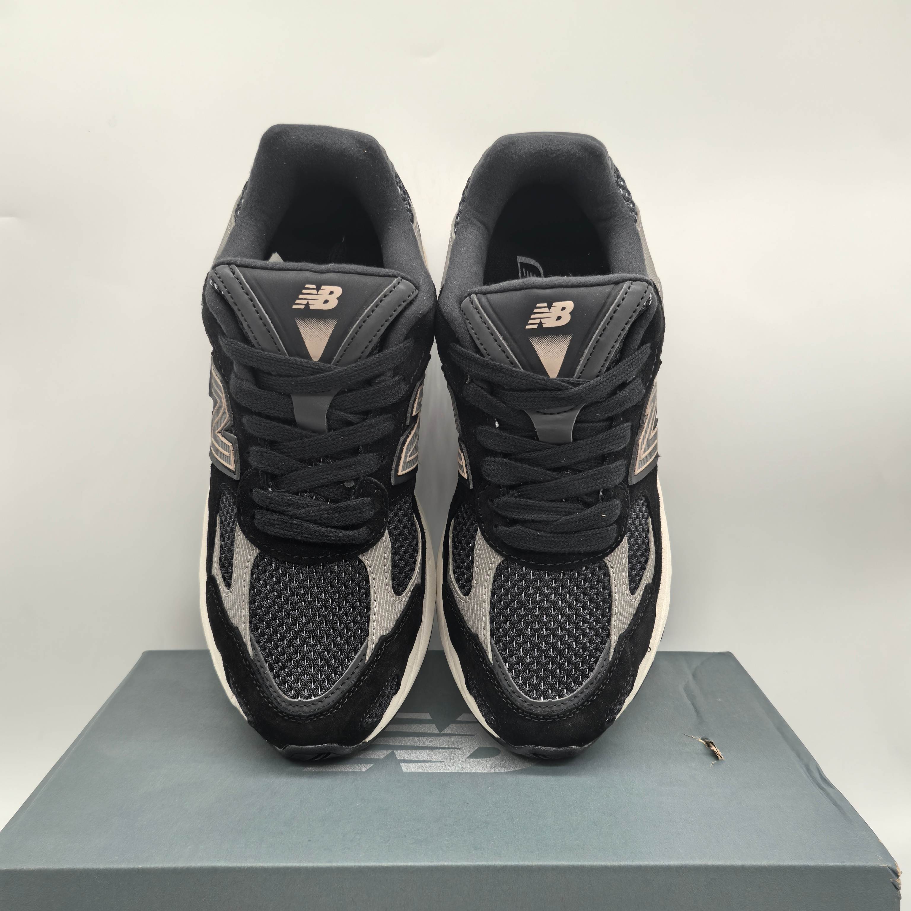 New Balance Male Sneakers