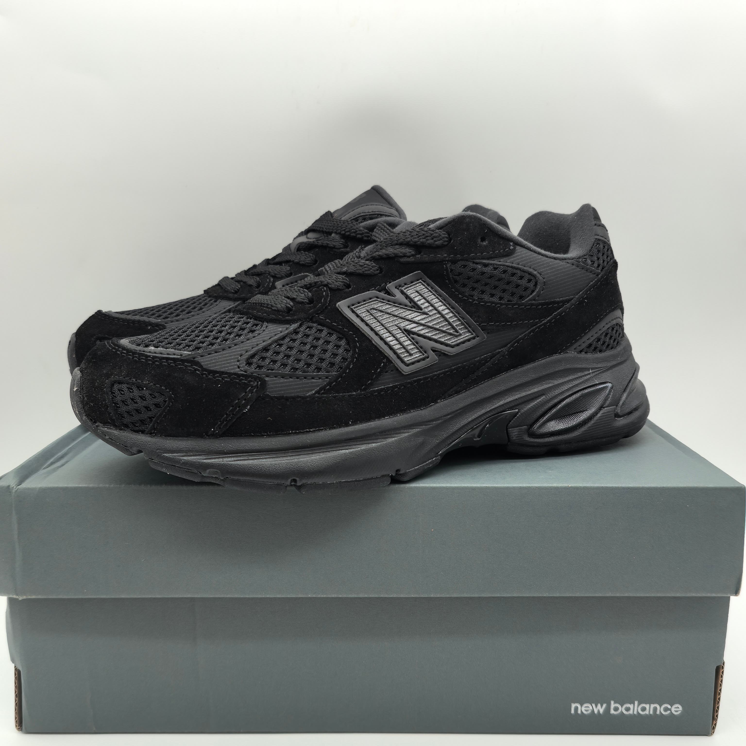 New Balance Male Sneakers