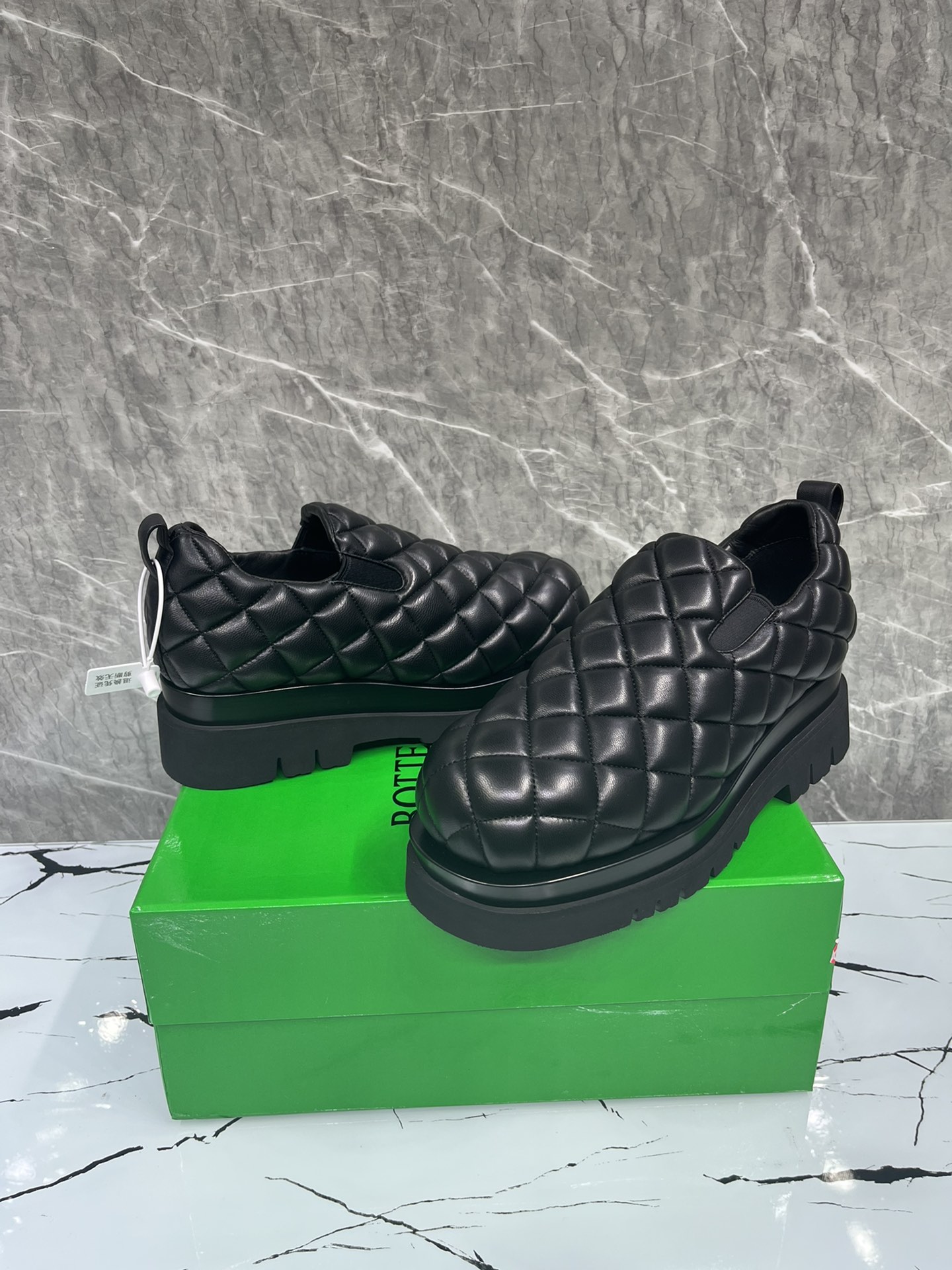 Bottega Veneta Male Basic Shoes Black M