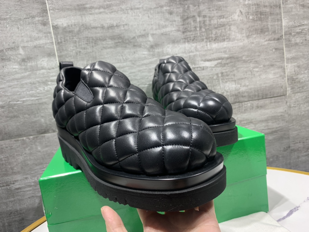 Bottega Veneta Male Basic Shoes Black M