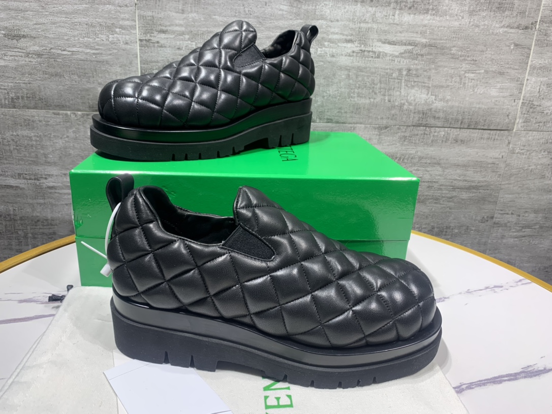 Bottega Veneta Male Basic Shoes Black M