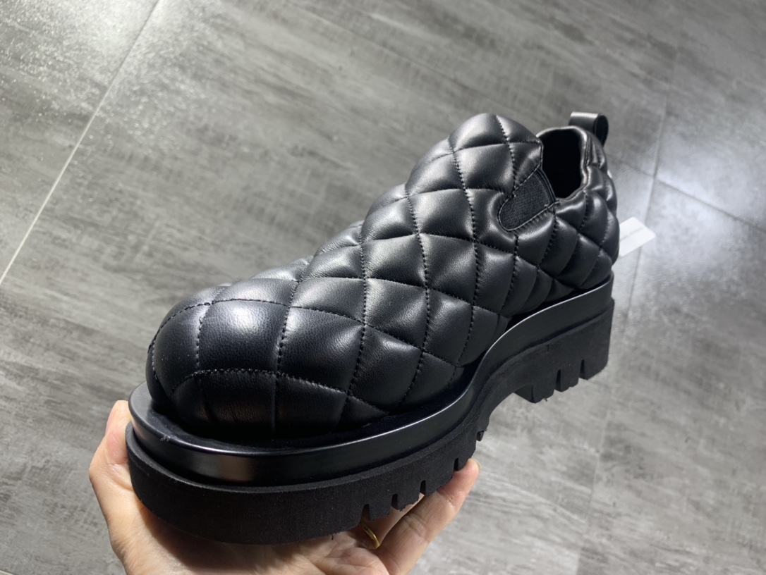 Bottega Veneta Male Basic Shoes Black M