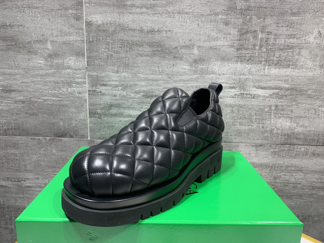 Bottega Veneta Male Basic Shoes Black M