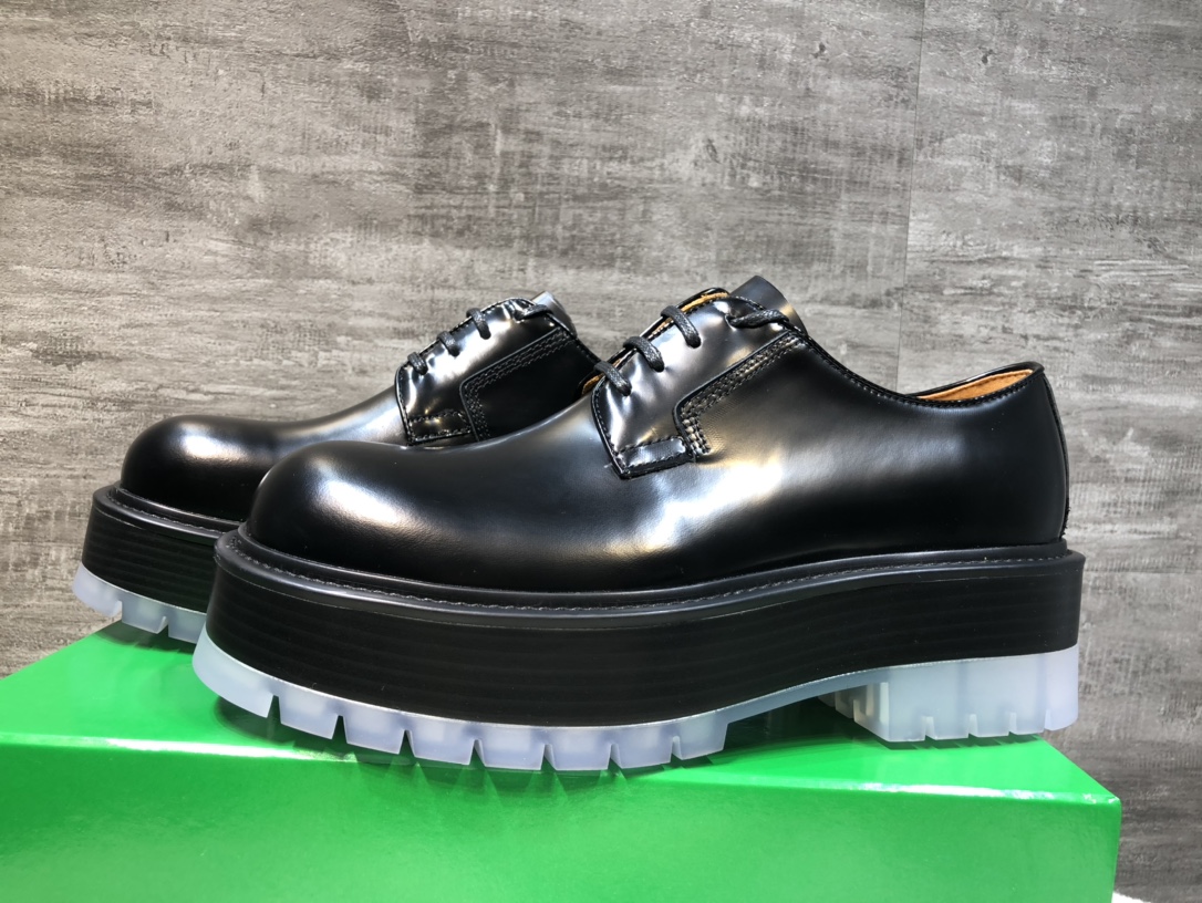 Bottega Veneta Male Basic Shoes L-s