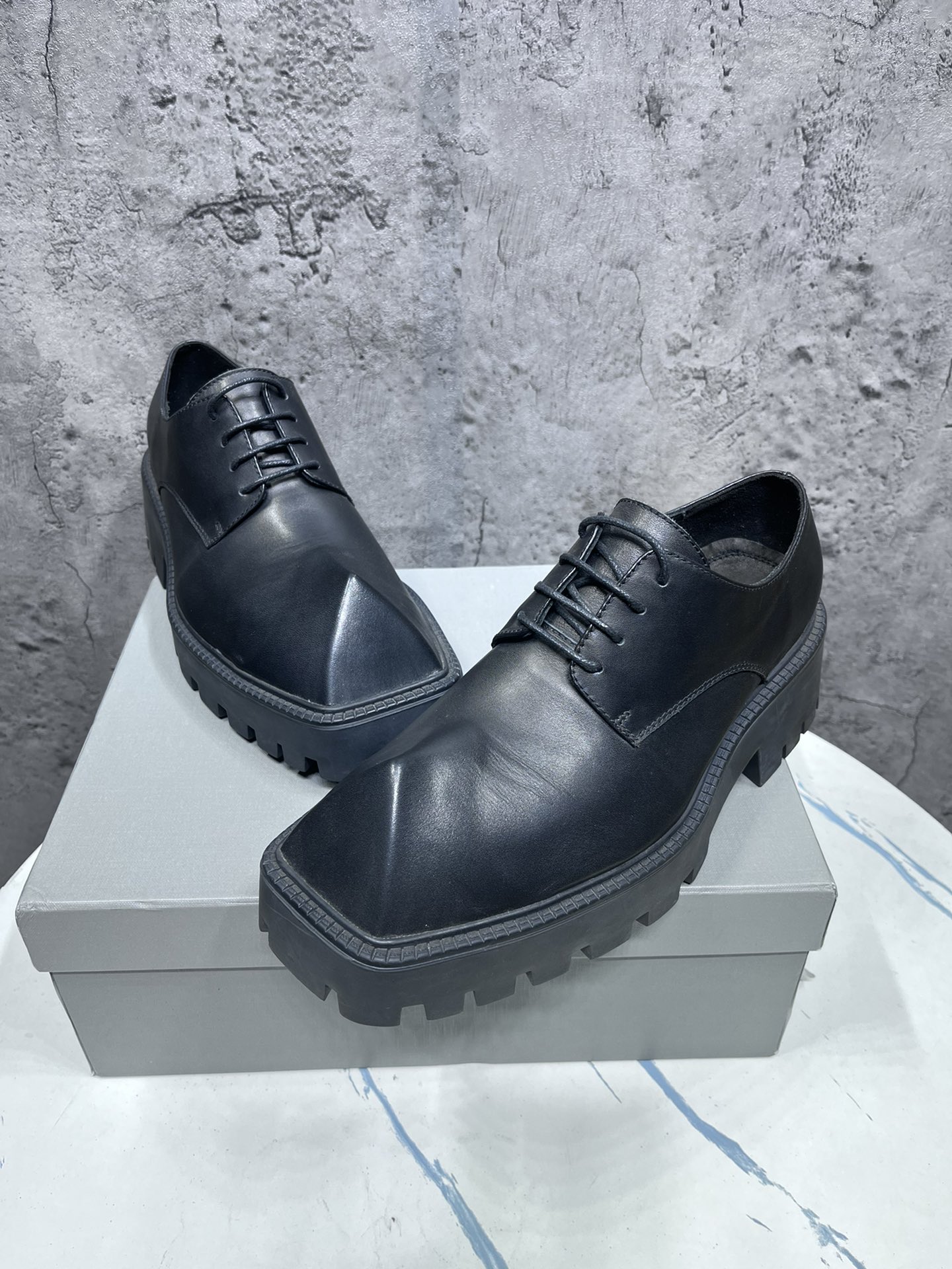 Balenciaga Male Basic Shoes 46-l-s