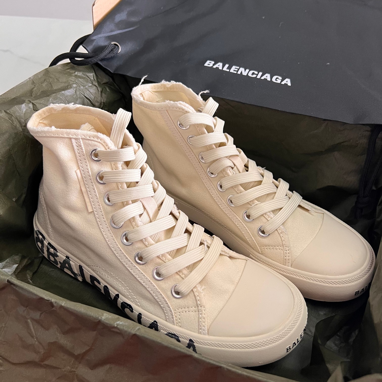 Balenciaga Basic Shoes L