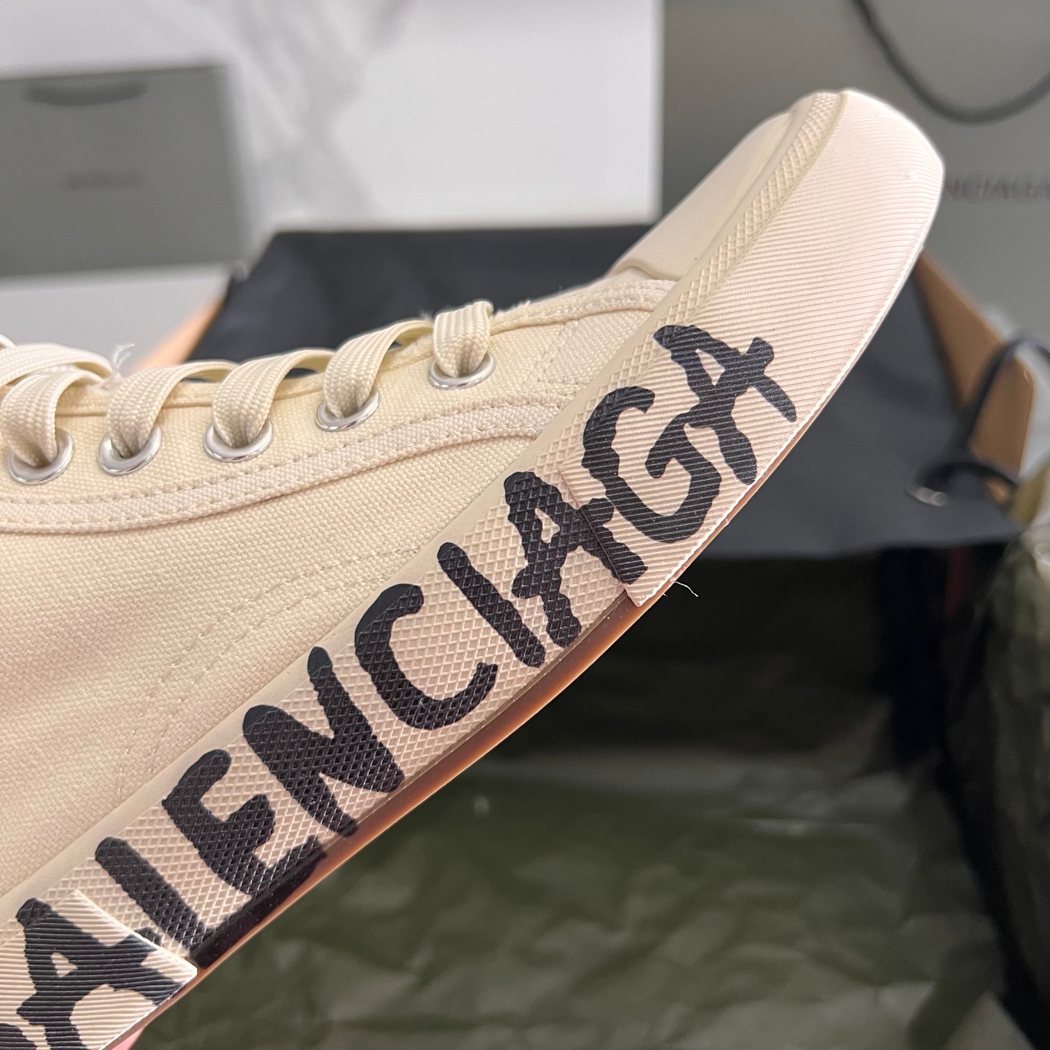 Balenciaga Basic Shoes L