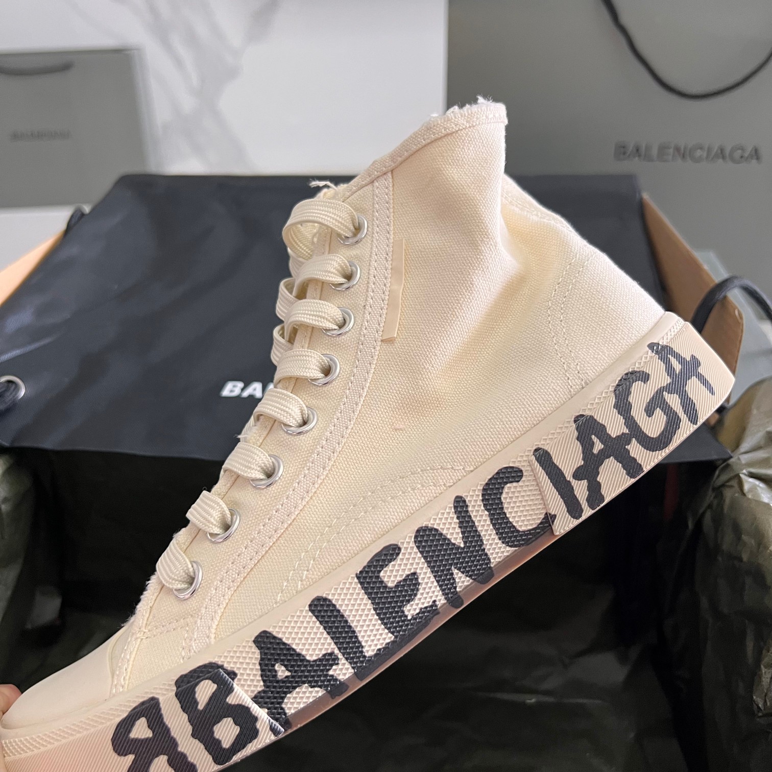 Balenciaga Basic Shoes L