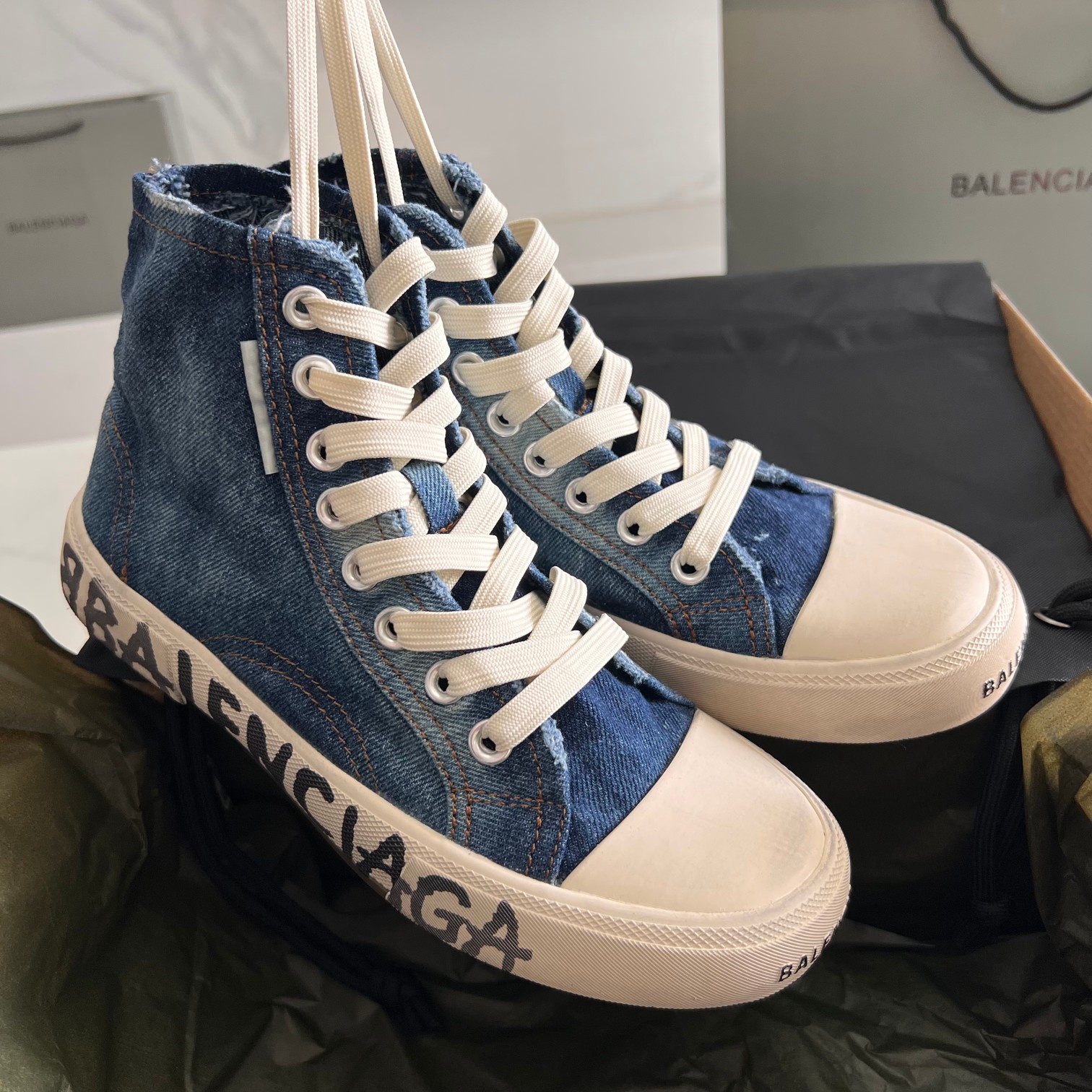 Balenciaga Basic Shoes L