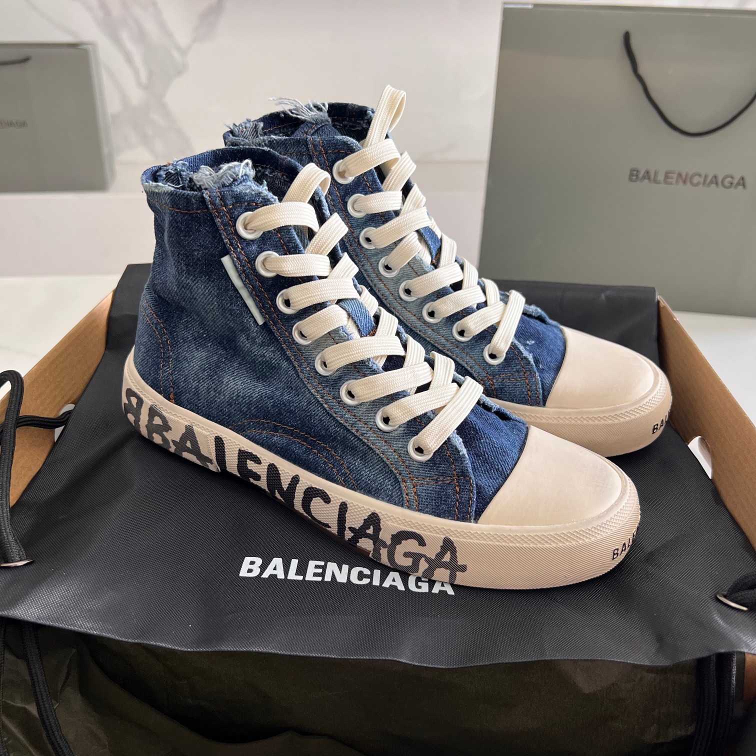 Balenciaga Basic Shoes L