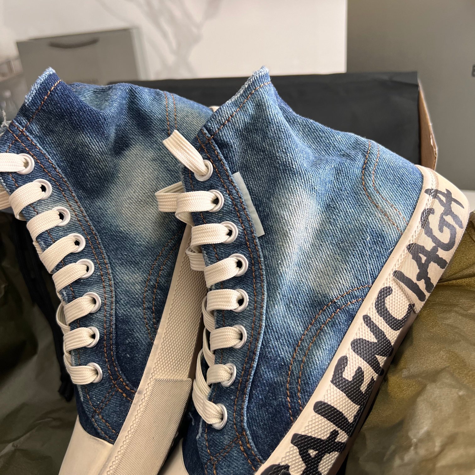 Balenciaga Basic Shoes L