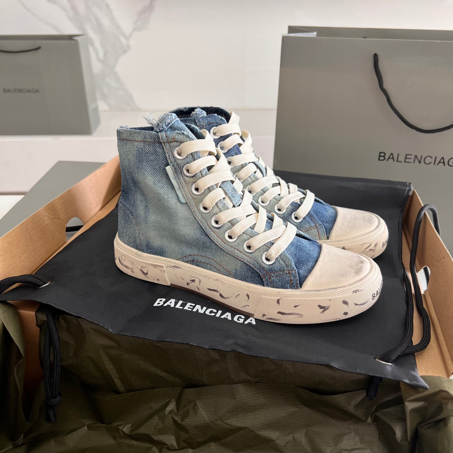 Balenciaga Basic Shoes L