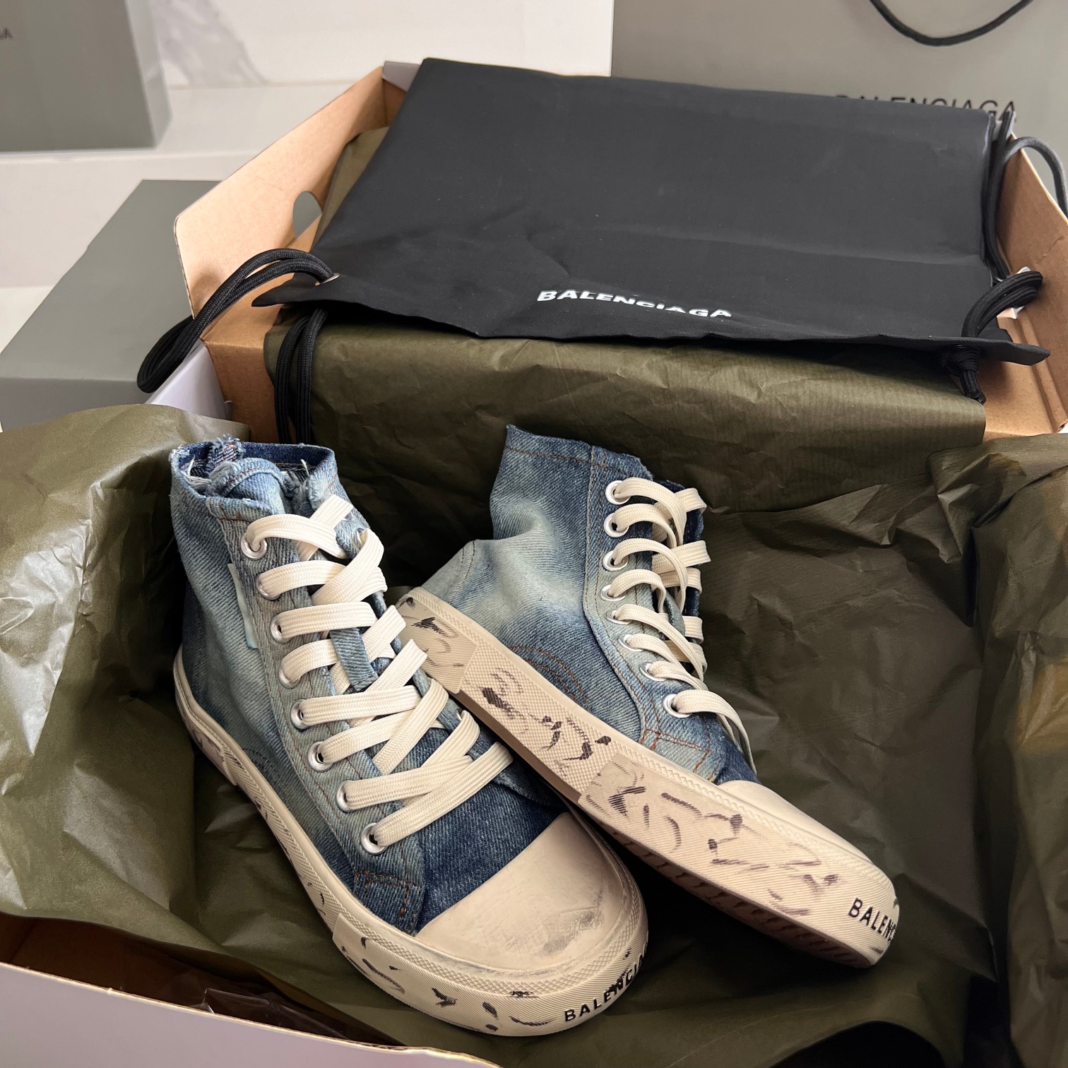 Balenciaga Basic Shoes L