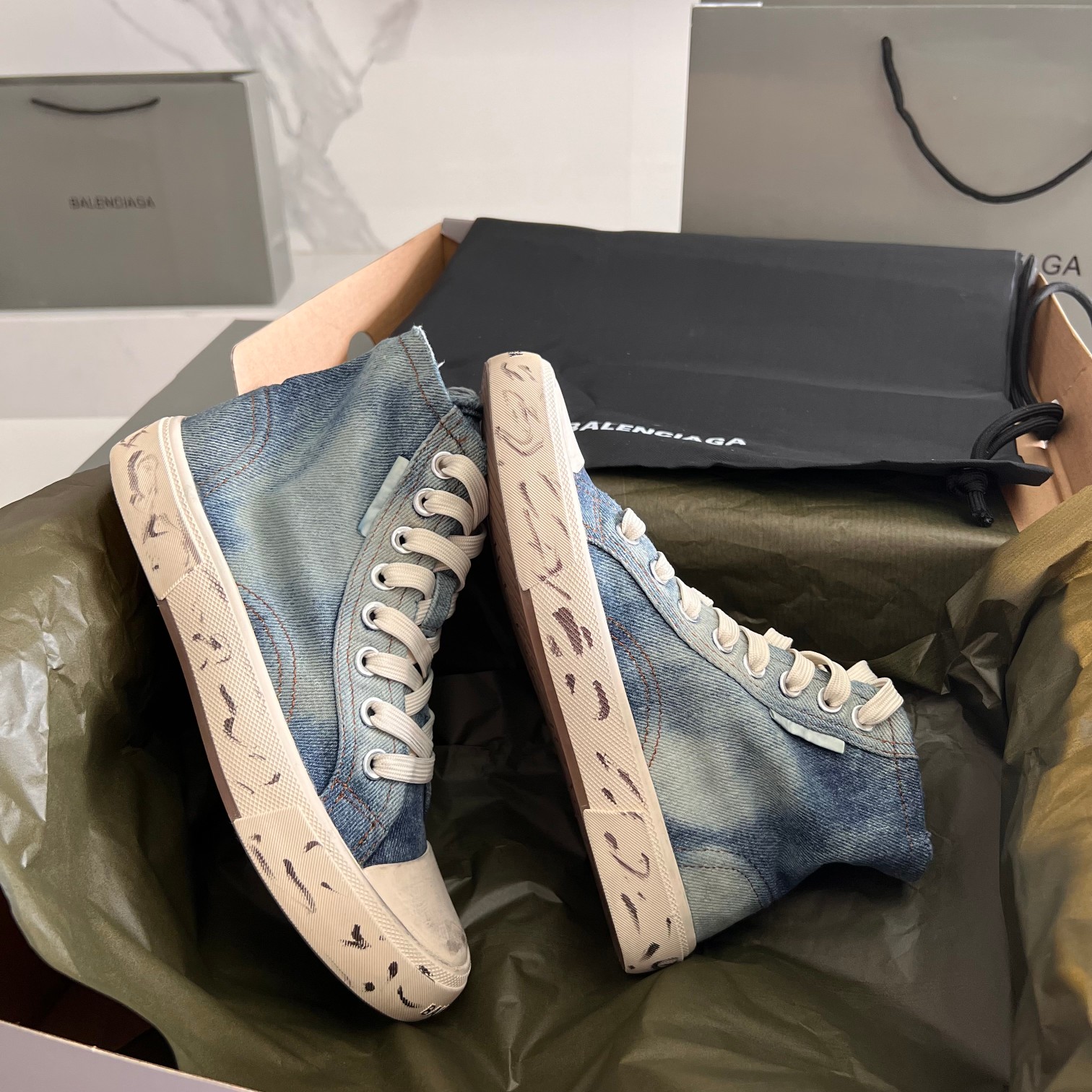 Balenciaga Basic Shoes L