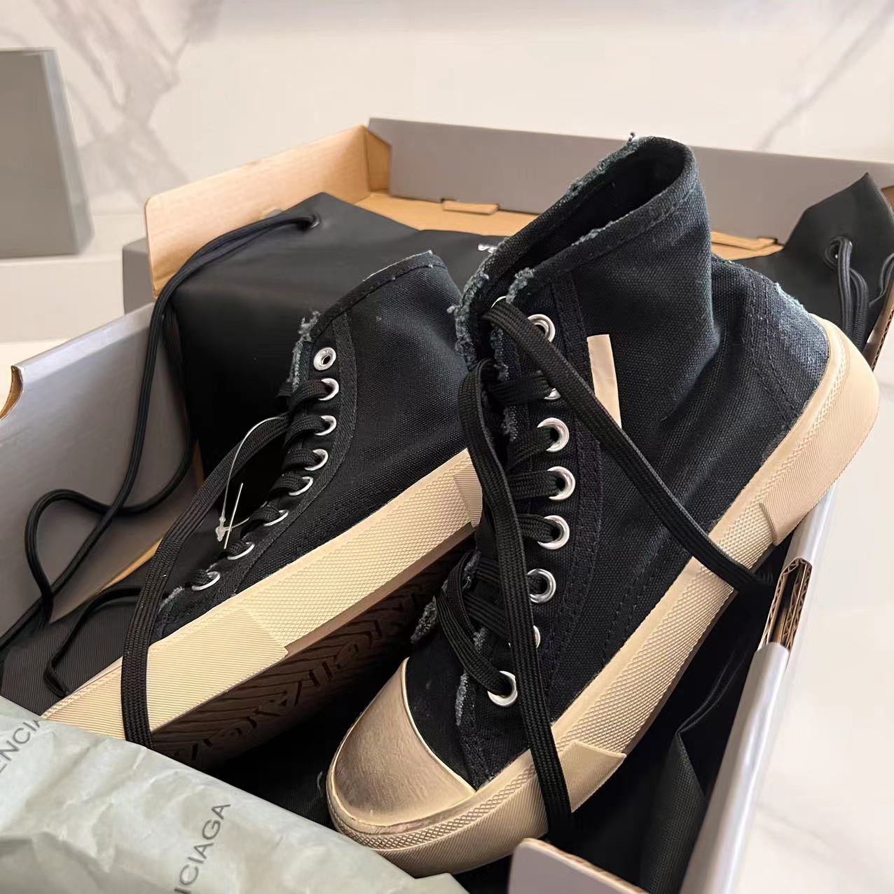 Balenciaga Basic Shoes L