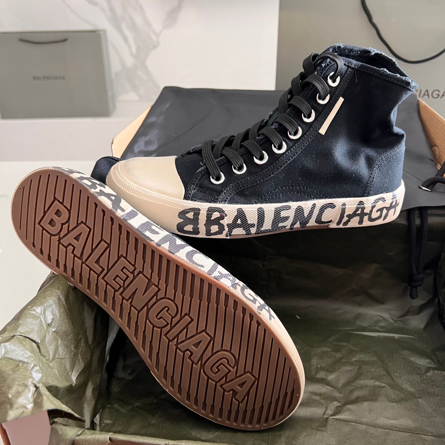 Balenciaga Basic Shoes L