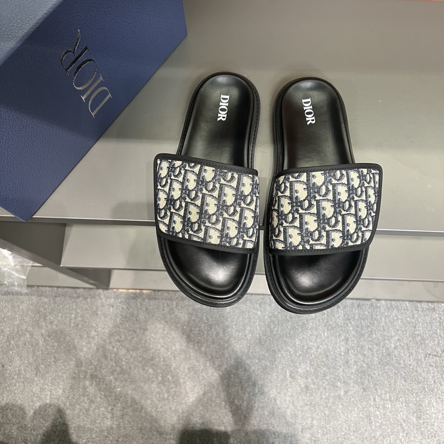 Slippers