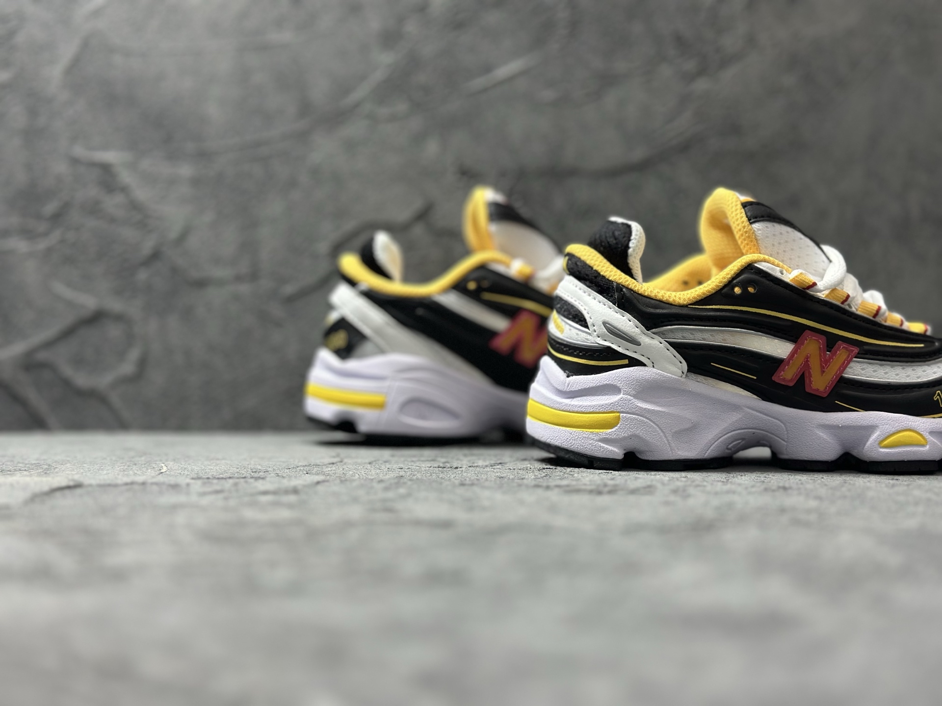 New Balance Basic Shoes L
