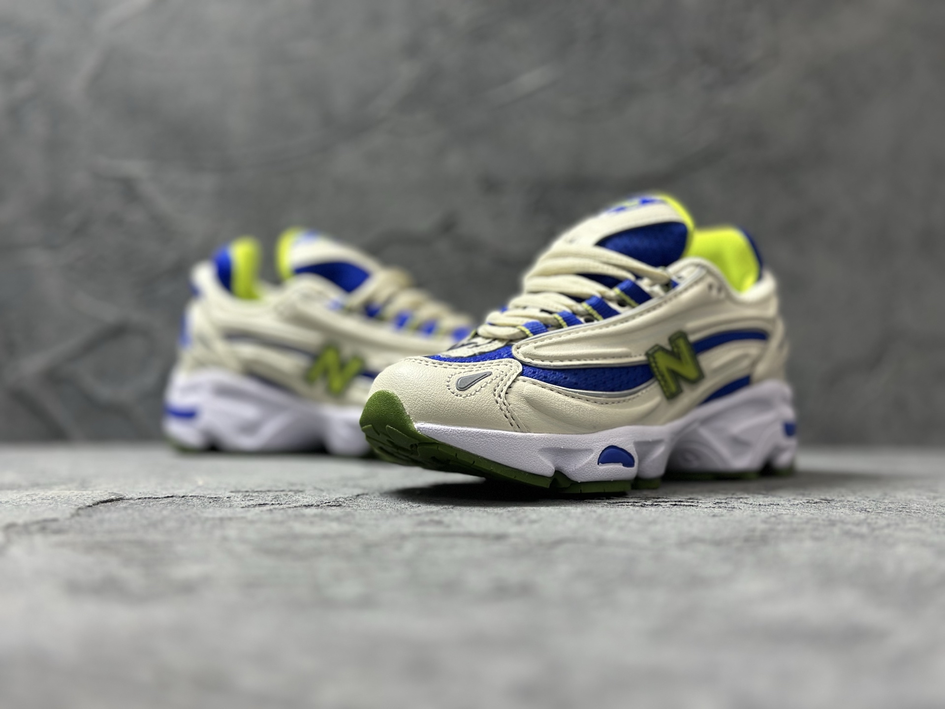 New Balance Basic Shoes L